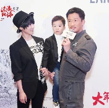 亚洲欧美四级在线播放